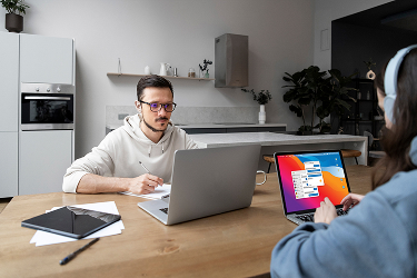 How to Leverage Social Media & Google Ads to Sell Properties Faster